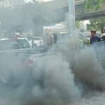 ตร.จร. ป้องกันปัญหาฝุ่น PM2.5 ตรวจจับรถยนต์ปล่อยควันดำ หน้าสวนจตุจักร