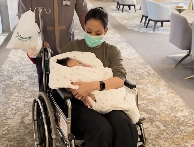 แอริน เข้าใจคำว่าใจจะขาด ลูกชายน้องอคิณ วัย 4 เดือน เข้าผ่าตัดครั้งแรก