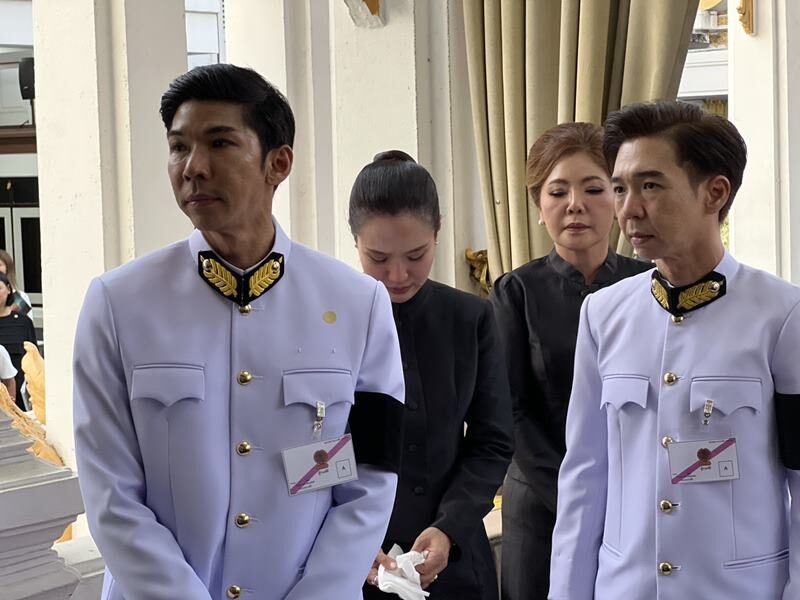 กรมสมเด็จพระเทพฯ เสด็จฯ พระราชทานเพลิงฯ ฉลอง ภักดีวิจิตร ครอบครัวก้มกราบ ส่งดวงวิญญาณเป็นครั้งสุดท้าย