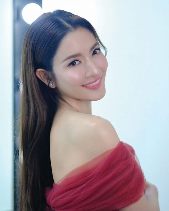 อาทิตย์ใส