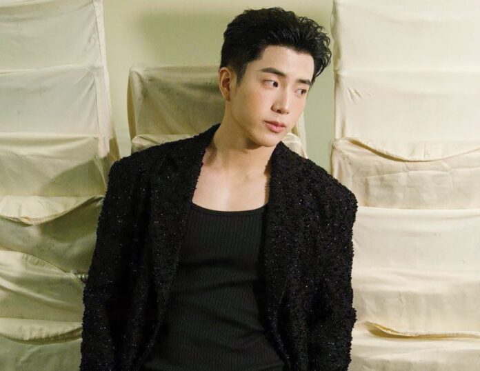 อาทิตย์ใส