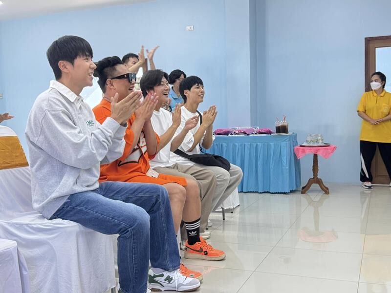 ใจฟู! พี่จอง-คัลแลน บริจาค 2 ล้าน ให้โรงเรียนปัญญาวุฒิกร เนื่องในวันเด็กแห่งชาติ