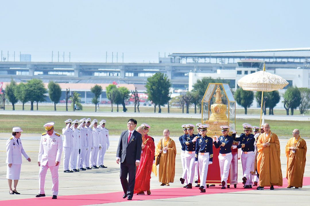 ชวนกันมา พากันมู(เตลู)- สักการะ‘พระเขี้ยวแก้ว’ ประดิษฐานสนามหลวง