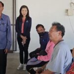 ชัชชาติ คุยชาวนา ‘หนองจอก-ลาดกระบัง’ ใช้รถอัดฟาง ลดเผาตอซัง จ่อปั้นแบรนด์ข้าว กทม. ‘ไม่เผา’ 