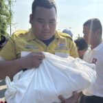 สุดหดหู่รับปีใหม่ ร่างทารก ถูกโยนทิ้งคลอง ห่อโสร่งยัดกระเป๋า จุดธูปเทียนสะกดวิญญาณ