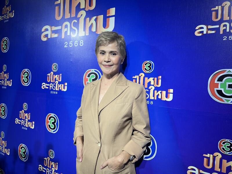 นก จริยา พร้อมสู้เพื่อละครกลับมาเฟื่องฟู ธุรกิจบันเทิงไม่เคยได้เงินจากรัฐ ลิซ่าดังก็ไปเกาะ