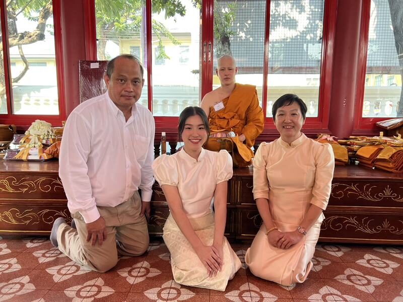 พระทอย ห่มผ้าเหลือง บวชทดแทนคุณพ่อแม่ ได้รับฉายาทางธรรม ‘ปฐมวํโส’