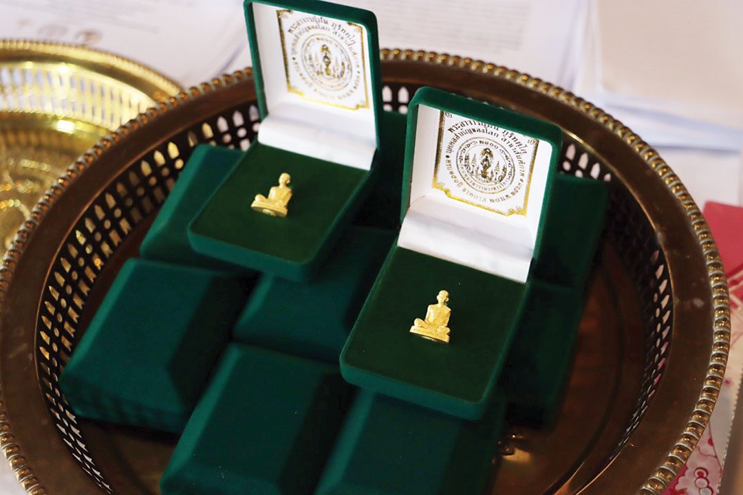 ข่าวสดพระเครื่อง -รับบริจาคซื้อเครื่องมือแพทย์ รพ.พระอาจารย์มั่น ภูริทัตโต
