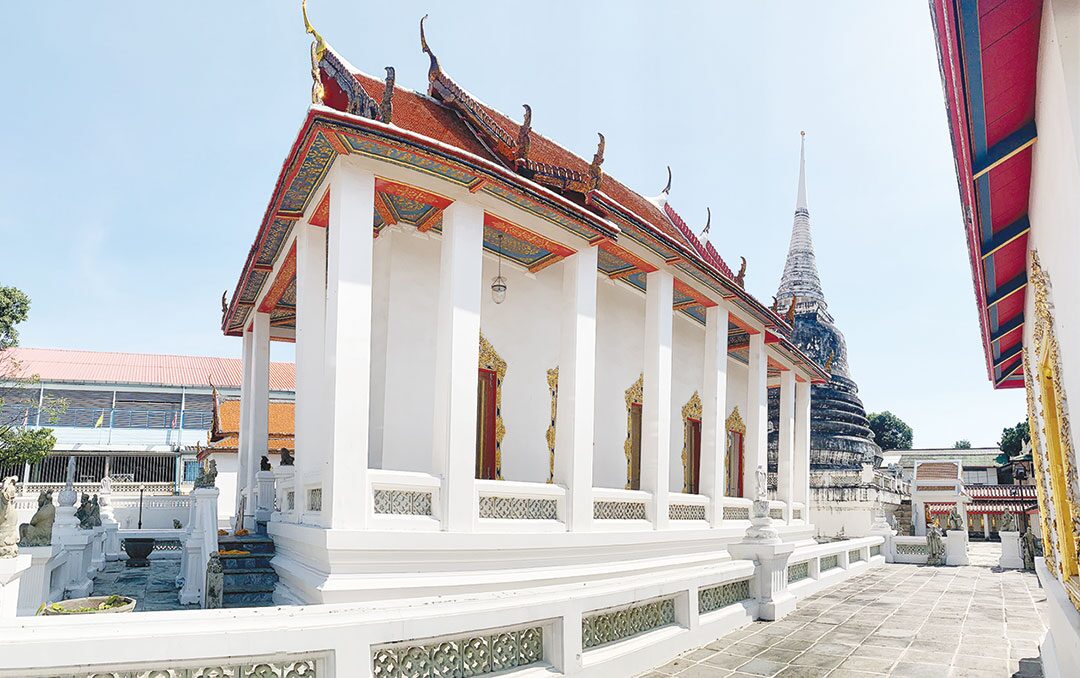 เที่ยววัดวันหยุด - ไหว้พระดังวัดบรมนิวาส ชมปูชนียวัตถุทรงคุณค่า