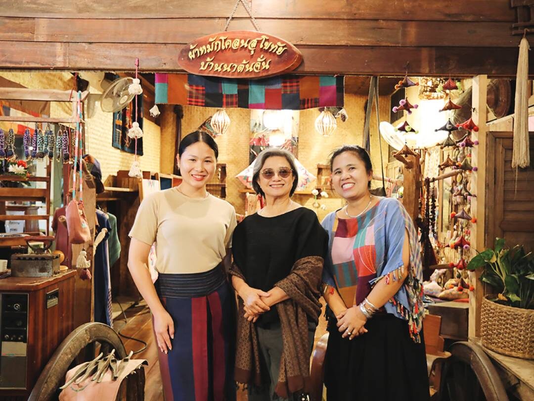 สดจากเยาวชน - ผ้าหมักโคลน คนหลายวัย รายได้ขับเคลื่อนชุมชน