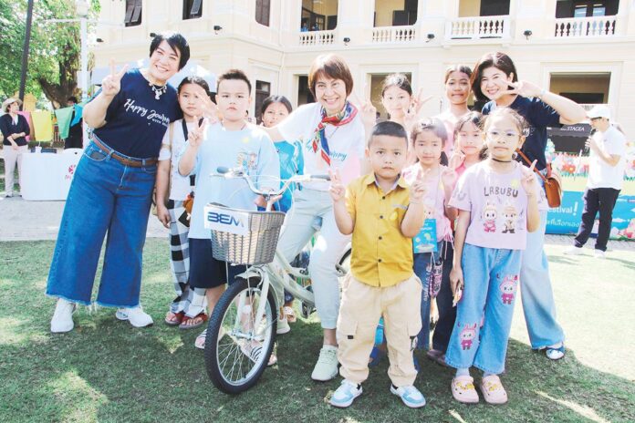 สดจากเยาวชน