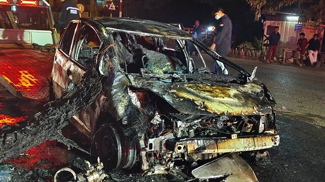 Honda Jazz overturns and catches fire in Nong Khai | News by Thaiger