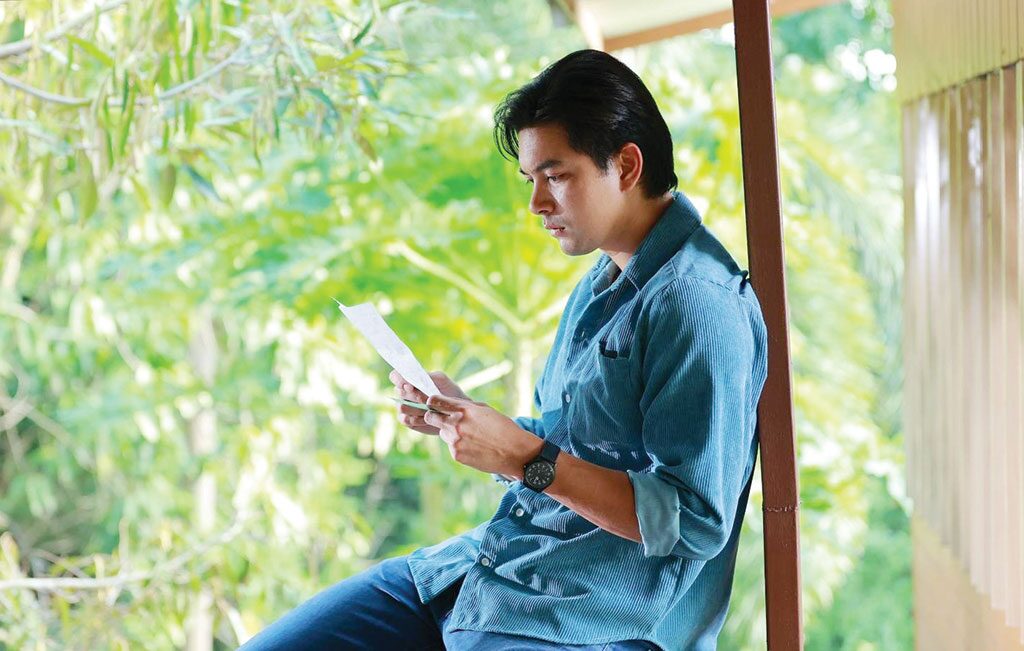 สกู๊ปบันเทิง - ‘เข้ม’ลงจอหนังรักคู่‘หลิน’‘Why We Love เพราะรักต้องมี’ 