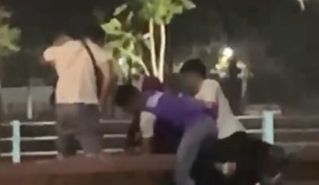 หนุ่ม ยัน เอาเรื่องถึงที่สุด หลังโดน ตำรวจ รุมตื้บน่วม กะโหลกร้าว ช้ำทั้งตัว เอาเงิน 30,000 บาทไปด้วย สุดเหี้ยม ถอนฟันเก็บไว้ด้วย เผย อาการล่าสุด รอผ่าตัด