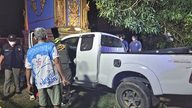หนุ่ม 19 พาเพื่อนไปดักอริ ขับกระบะไล่ รถเสียหลักพุ่งชนซุ้มประตูเทศบาล ดับสลด 2 ศพ สาหัส 4 ราย ด้าน สาววัย21 เผย เคยคุยกันแล้วอย่าทำแบบนี้ได้ไหม