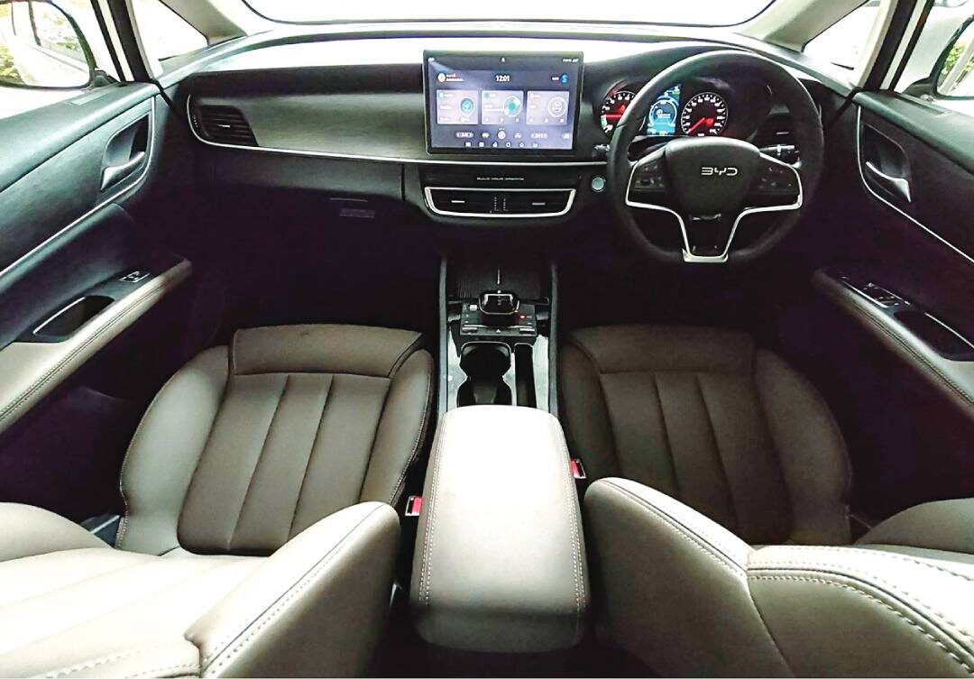 หลาก&หลายรถยนต์ - ขับชิลชิลMPV‘บีวายดีเอ็ม6’ ขนคนบรรทุกของใกล้ไกลไปได้หมด