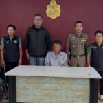 ตำรวจสมุทรสงคราม มอบวีลแชร์-สิ่งของบรรเทาความเดือดร้อน หนุ่มพิการยอดกตัญญู