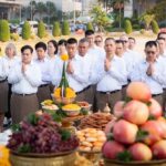 อุปสมบทหมู่ ปฏิบัติธรรม 97 ปี ตม.ไทย ใต้ร่มพระบารมี ดินแดนพุทธภูมิ อินเดีย - เนปาล