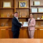 ที่ปรึกษา รมว.พลังงาน มอบทุนนักเรียนดี โครงการ 'นักเรียนดี เยาวชนต้นแบบ'