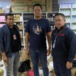 บุกค้น 3 จุด ร้านนายทุนจีน จับกุม คนไทย-ต่าวด้าว ยึด บุหรี่ไฟฟ้าเพียบ เซ็กส์ทอยกว่า10,000ชิ้น