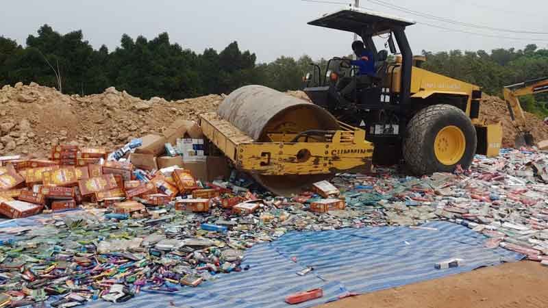 Chanthaburi destroys confiscated e-cigarettes worth 20 million baht | News by Thaiger