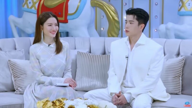 ชมพู่ อารยา