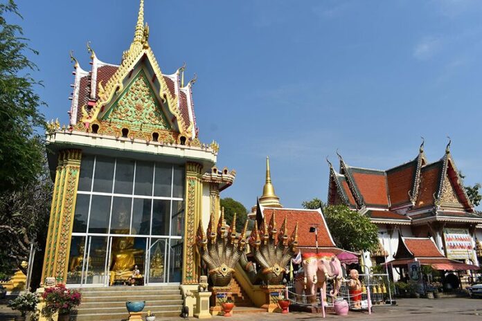 วัดเสด็จ