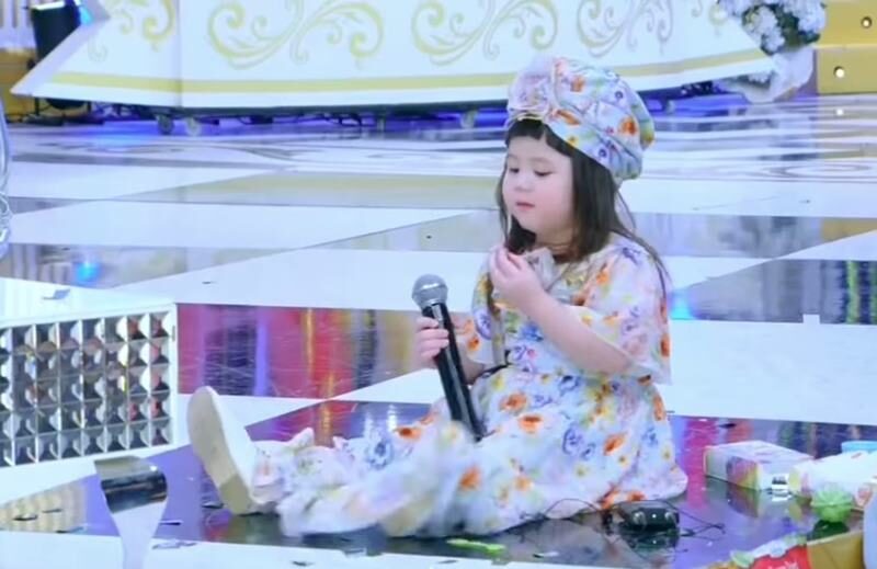เอ็นดูดาราสาว! น้องเกล เวลางอน แม่ชม ชอบแอบไปอยู่ในห้องน้ำคนเดียว 