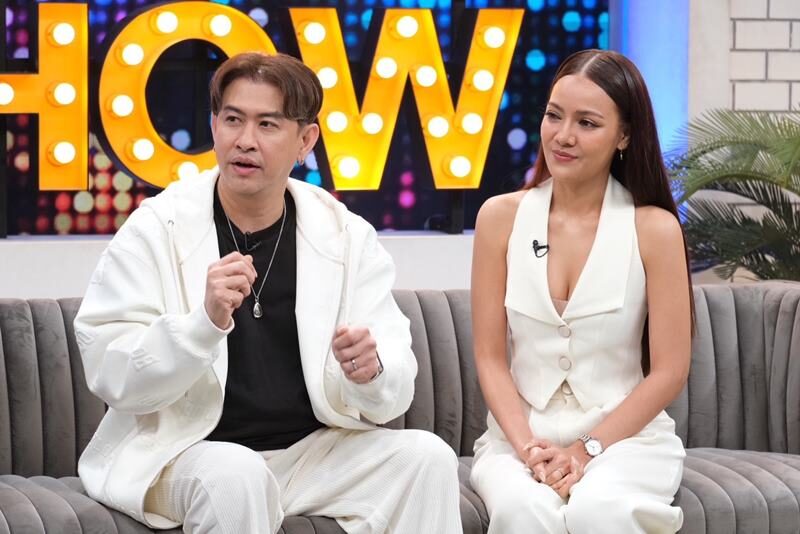 “แจ๊ค ธนพล” ควง “เอม รมิดา” เผยเหตุแต่งฟ้าแล่บ 28 ก.พ. จริง ย้อนเส้นทางรัก