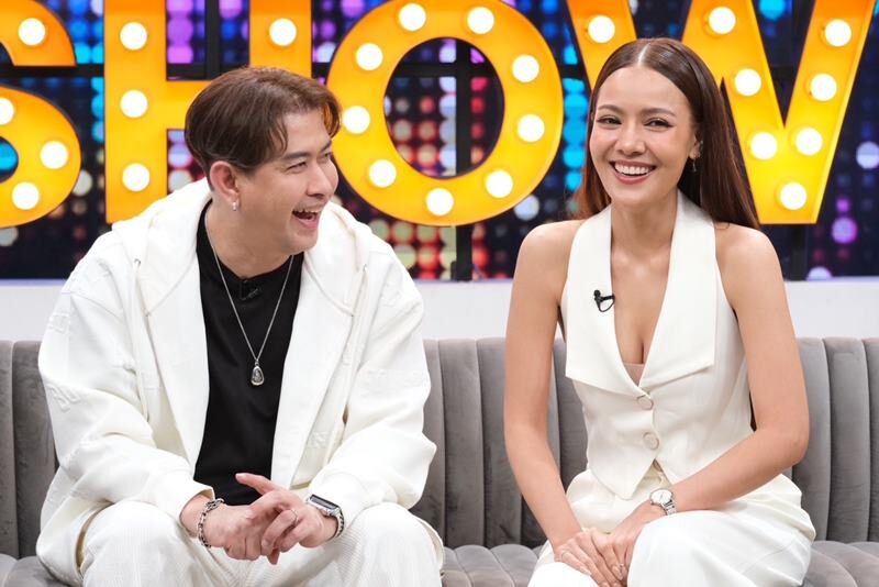 “แจ๊ค ธนพล” ควง “เอม รมิดา” เผยเหตุแต่งฟ้าแล่บ 28 ก.พ. จริง ย้อนเส้นทางรัก