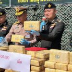 สกัดจับยาบ้าบิ๊กล็อต 2.4 ล้านเม็ด รวบ 3 ผู้ต้องหา ขณะขนข้ามแม่น้ำโขง สั่งคุมเข้มชายแดน