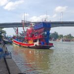 ประมงปัตตานีร้องรัฐ เร่งแก้ปมใบอนุญาตแรงงาน 4 สัญชาติ ห่วงเศรษฐกิจเสียหาย 4 พันล้าน
