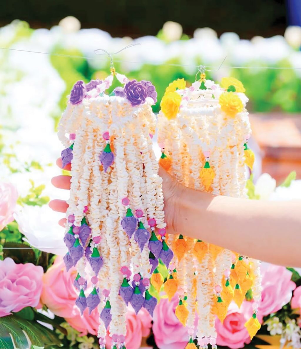 ข่าวสดพระเครื่อง-เชิญชวนสัมผัสเสน่ห์วิถีอีสาน งานประเพณีแห่มาลัยข้าวตอก