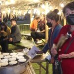 ขนมโบราณ อุดรธานี ข้าวปุ้นจี่ แปลกใหม่ รสชาติอร่อยมาก กินคู่แจ่วบองสุดแซบ   
