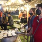 ขนมโบราณ อุดรธานี ข้าวปุ้นจี่ แปลกใหม่ รสชาติอร่อยมาก กินคู่แจ่วบองสุดแซบ   