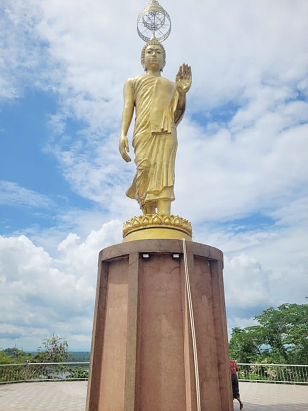 ข่าวสดพระเครื่อง - เยือนวัดดอยเทพเนรมิต ไหว้ขอพร‘หลวงปู่สุดใจ’