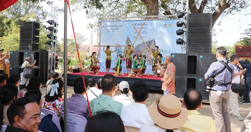 รายงานพิเศษ - สานประเพณีทอดผ้าป่าทางน้ำ พลังศรัทธาวิถีชาวแม่น้ำน้อย