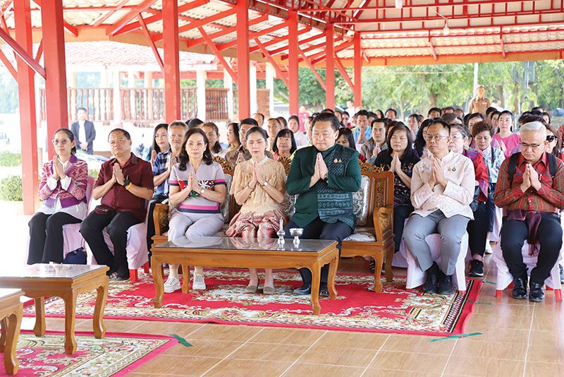 รายงานพิเศษ - สานประเพณีทอดผ้าป่าทางน้ำ พลังศรัทธาวิถีชาวแม่น้ำน้อย