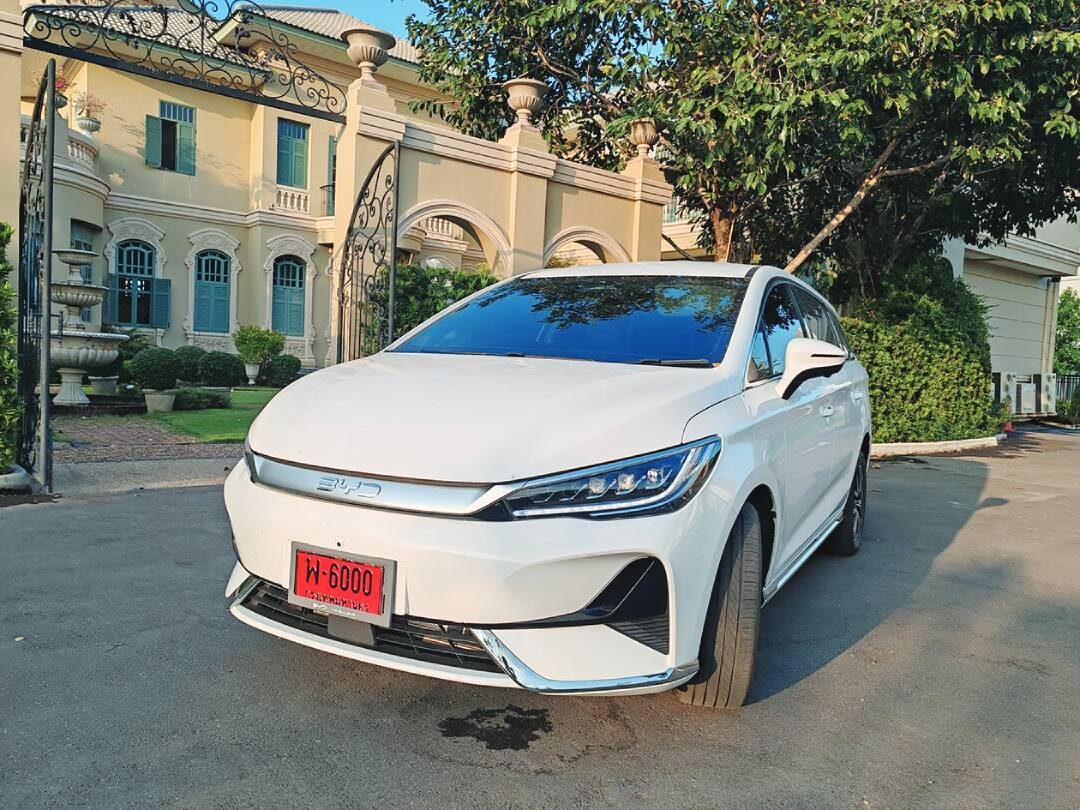 หลาก&หลายรถยนต์ - ขับชิลชิลMPV‘บีวายดีเอ็ม6’ ขนคนบรรทุกของใกล้ไกลไปได้หมด