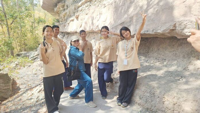 สดจากเยาวชน