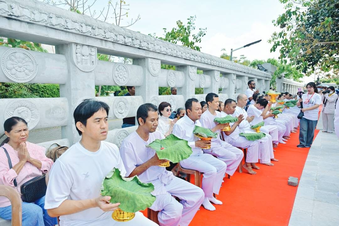 ข่าวสดพระเครื่อง - ถวายพระราชกุศล‘ในหลวง’ อุปสมบท‘มหาวชิราโพธิ๓’