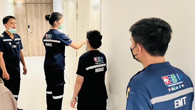 สลด หมอโรงพยาบาลดัง นอนเสียชีวิตภายในห้องพักคอนโดหรูย่านทองหล่อ เผย ติดต่อไม่ได้ตั้งช่วงค่ำเมื่อวานนี้ ส่งศพชันสูตรหาสาเหตุการเสียชีวิต