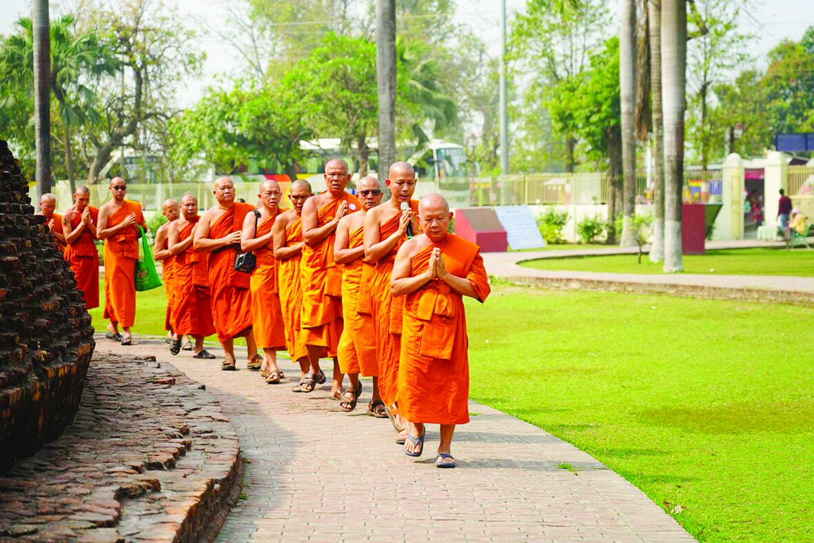 ข่าวสดพระเครื่อง - นำคณะสงฆ์-พุทธศาสนิกชน จาริกแสวงบุญ-แดนพุทธภูมิ