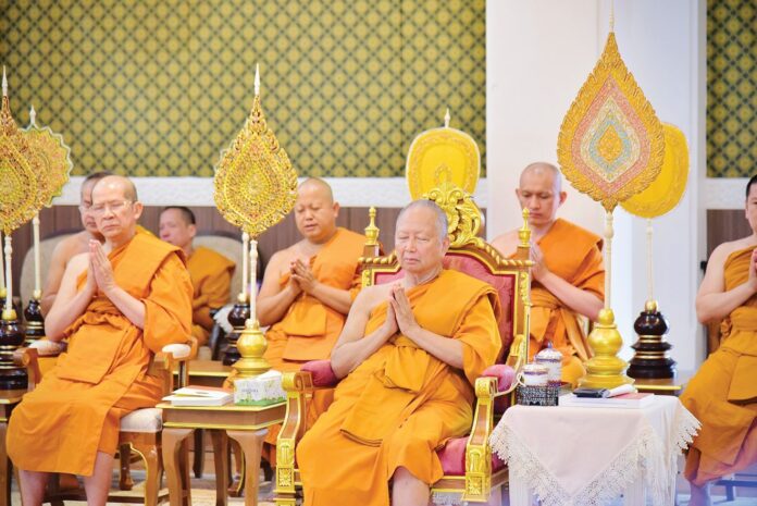 รายงานพิเศษ - ฝึกพระนักเทศน์ทุนเล่าเรียนหลวง องคมนตรีประธานเปิดปฐมนิเทศ