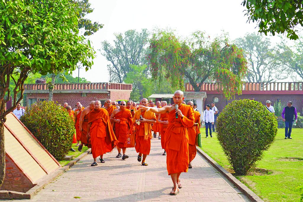 ข่าวสดพระเครื่อง - นำคณะสงฆ์-พุทธศาสนิกชน จาริกแสวงบุญ-แดนพุทธภูมิ