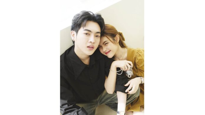 จับกระแสลูกทุ่ง