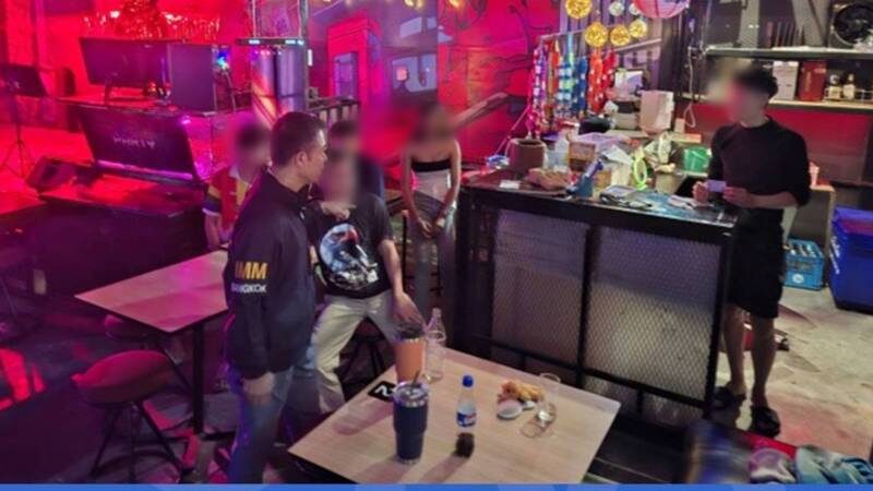 Bangkok raid leads to 58 arrests for illegal employment | News by Thaiger