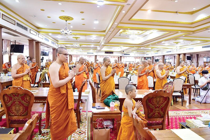 ข่าวสดพระเครื่อง - ‘ วัดโมลีฯ-วัดพระธรรมกาย’ ครองแชมป์ร่วมผลบาลีปธ.9
