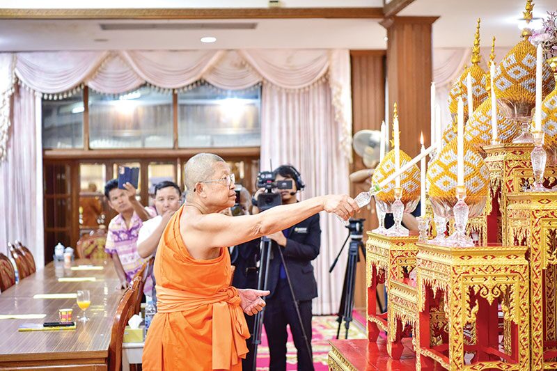 ข่าวสดพระเครื่อง - ‘ วัดโมลีฯ-วัดพระธรรมกาย’ ครองแชมป์ร่วมผลบาลีปธ.9