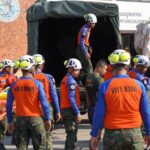 ผบ.ทร. ช่วยผู้ประสบภัยแผ่นดินไหว ตั้งศูนย์ติดตามสถานการณ์ ส่งชุดค้นหาคนติดตึกถล่ม